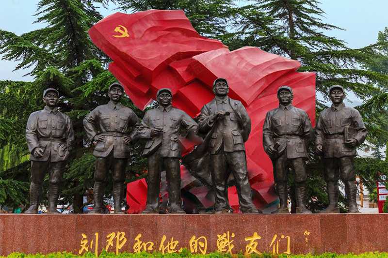 革命人物雕塑，劉鄧和他的戰友們雕像